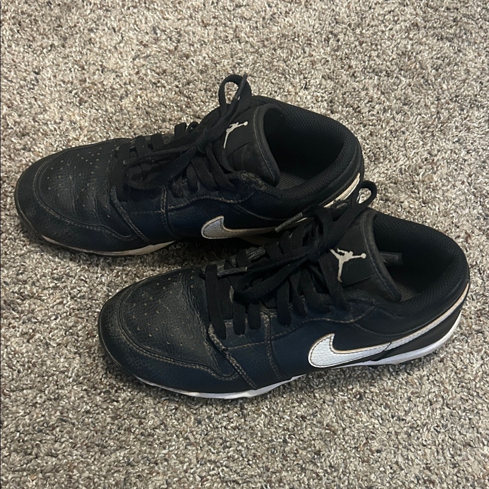 Jordan 1 kids multi sports cleats, Black and White Athletic Shoes 4.5Y
